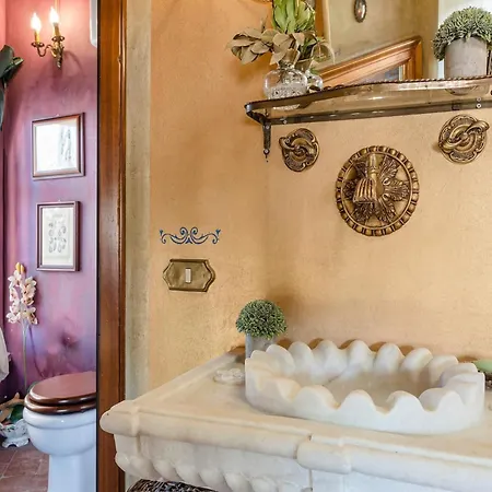 In Lucca With Private Villa Capannori