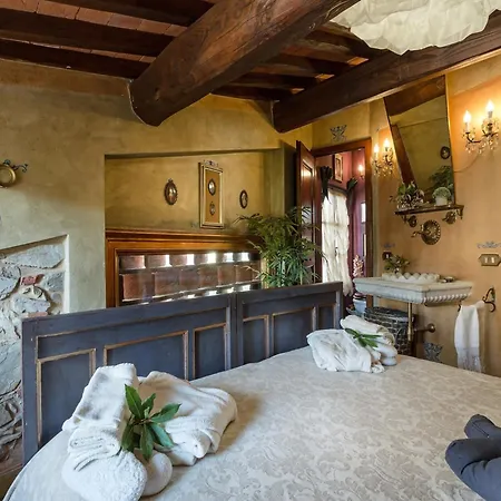 Villa In Lucca With Private Capannori