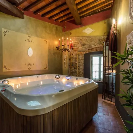 Tranquil Villa, Minutes To Lucca Villa