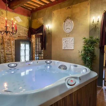 Villa In Lucca With Private Capannori