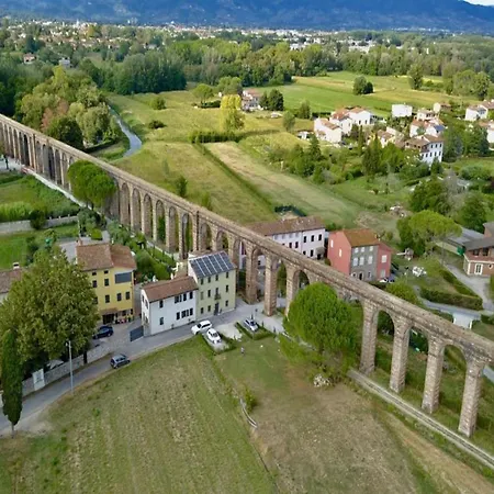 Villa In Lucca With Private