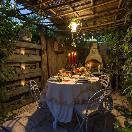 In Lucca With Private Villa