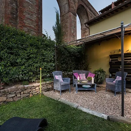 Villa In Lucca With Private Capannori